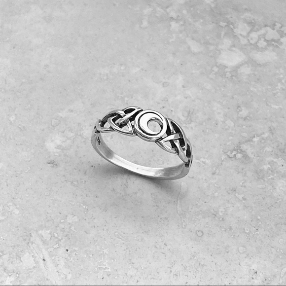Sterling Silver Celtic Moon Ring, Celtic Ring - Picture 5 of 15